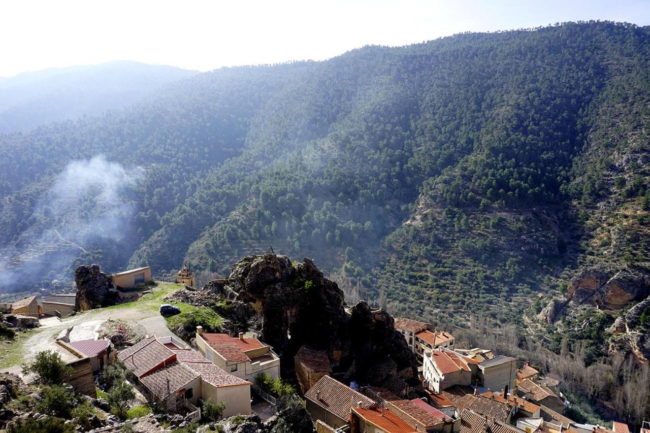 Alojamientos Rurales Entre Rocas Ayna Buitenkant foto